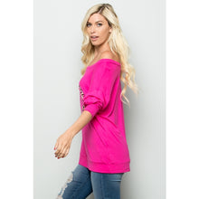 Load image into Gallery viewer, CURVY FUSHIA OFF THE SHOULDER HEART LEOPARD TOP
