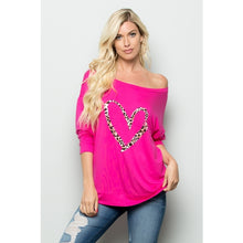 Load image into Gallery viewer, CURVY FUSHIA OFF THE SHOULDER HEART LEOPARD TOP
